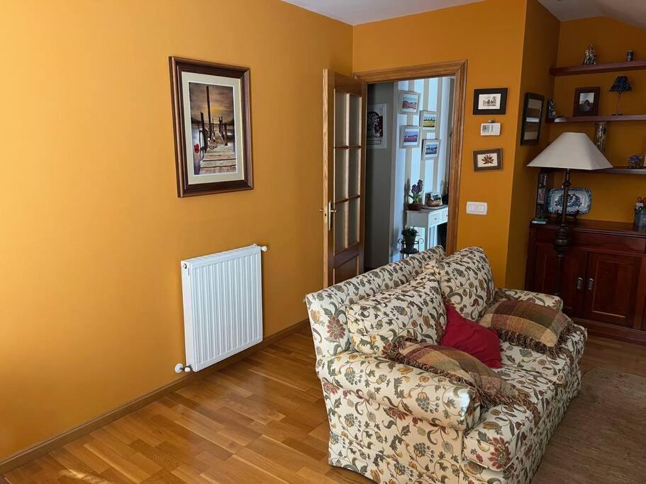Atractivo Atico 2 Habitaciones Villaviciosa  Esterno foto