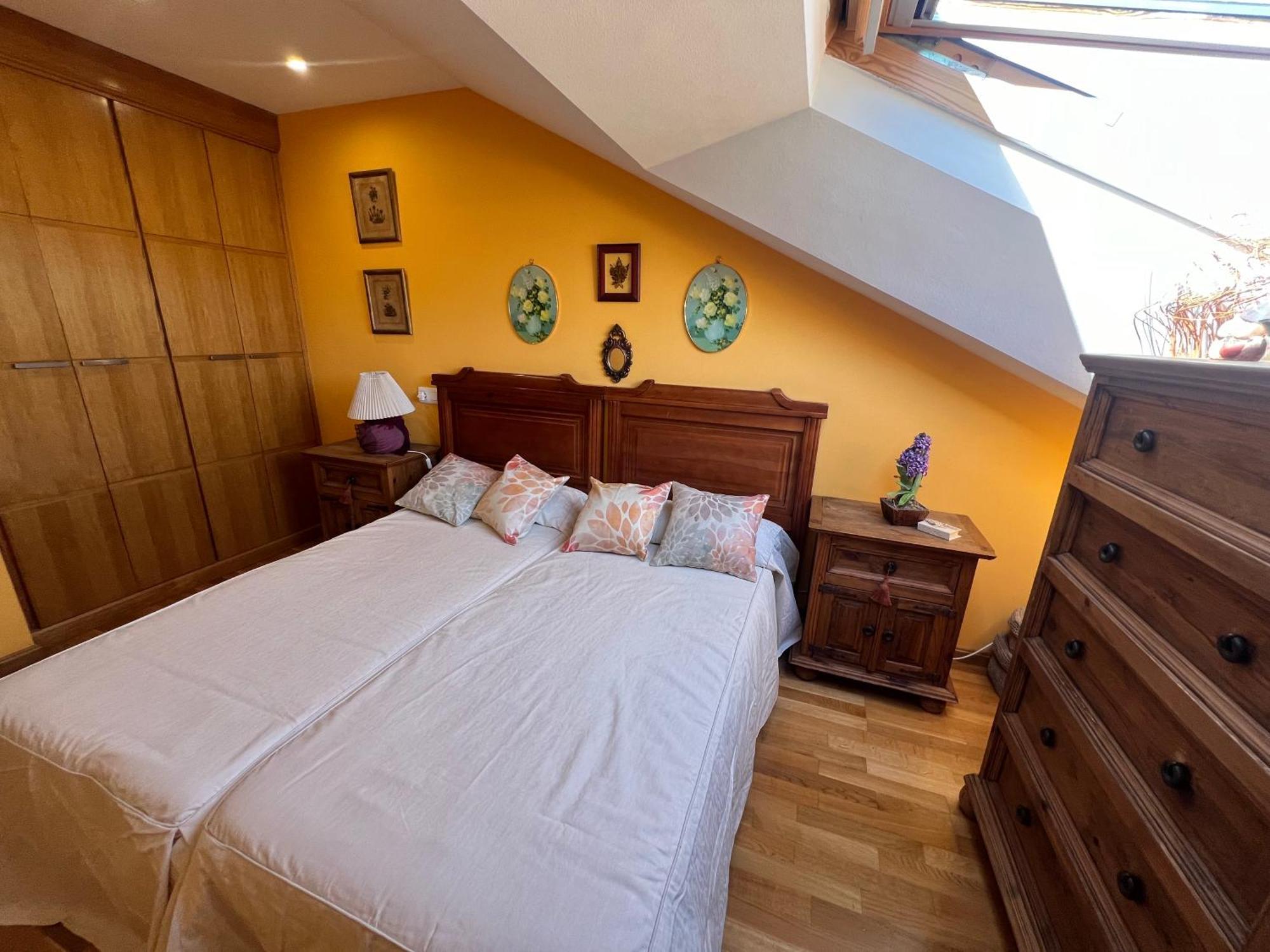 Atractivo Atico 2 Habitaciones Villaviciosa  Esterno foto