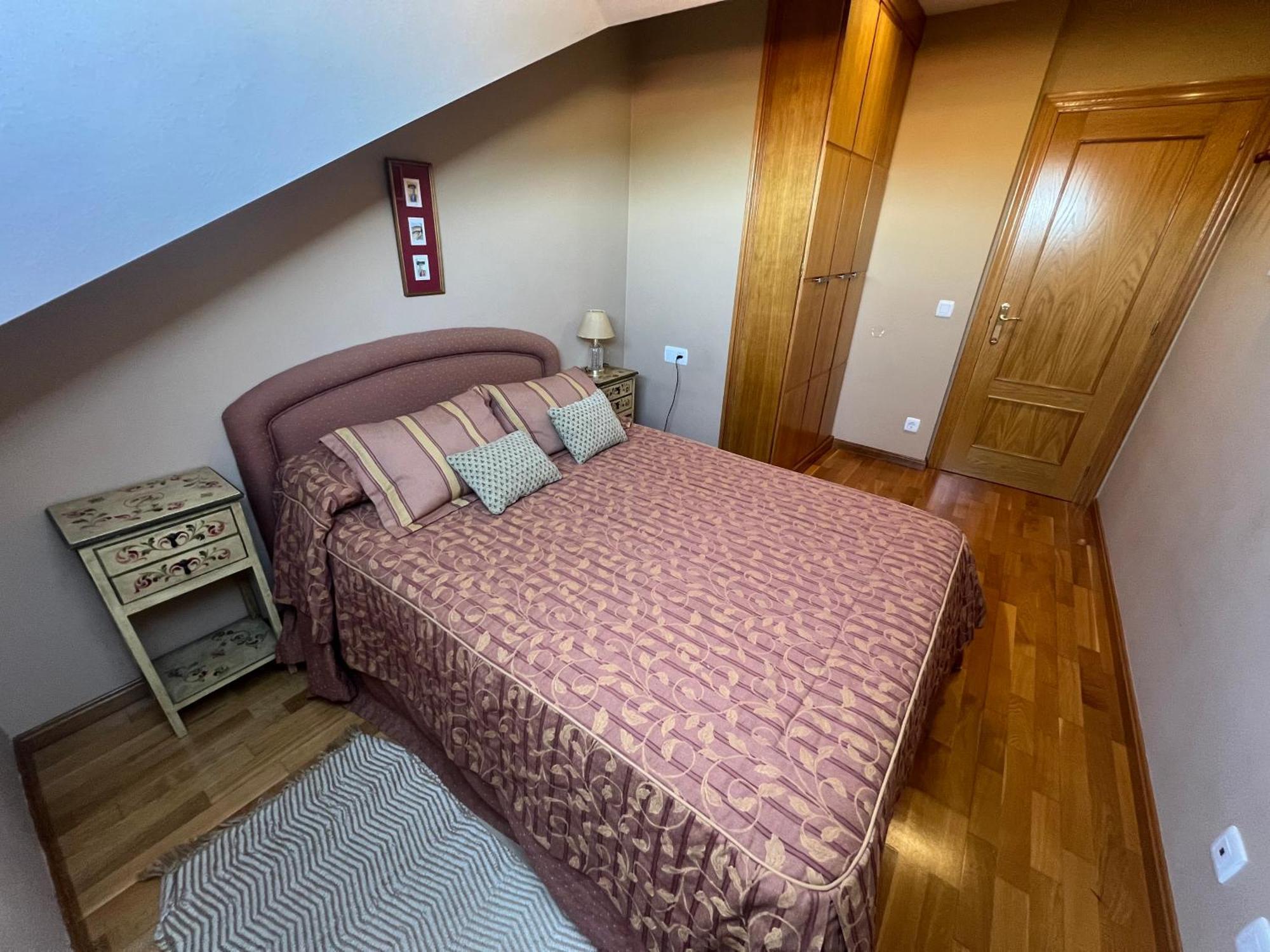 Atractivo Atico 2 Habitaciones Villaviciosa  Esterno foto